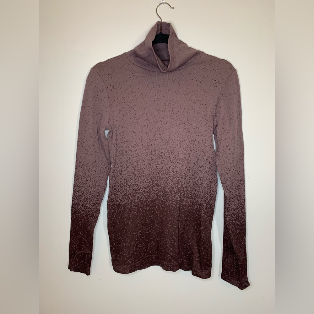 Athleta Turtleneck Purple Flurry Blizzard Gradient Ribbed Size Medium Top